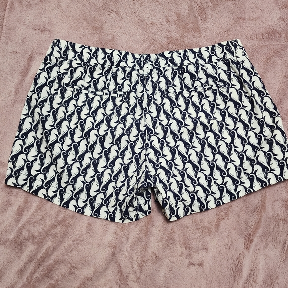Old Navy Chino Shorts Size 6 - Picture 3 of 7